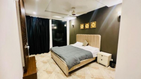luxury 2 Bedroom Apartment